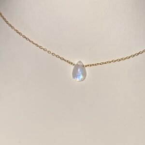 سنسال حجر القمر الطبيعي