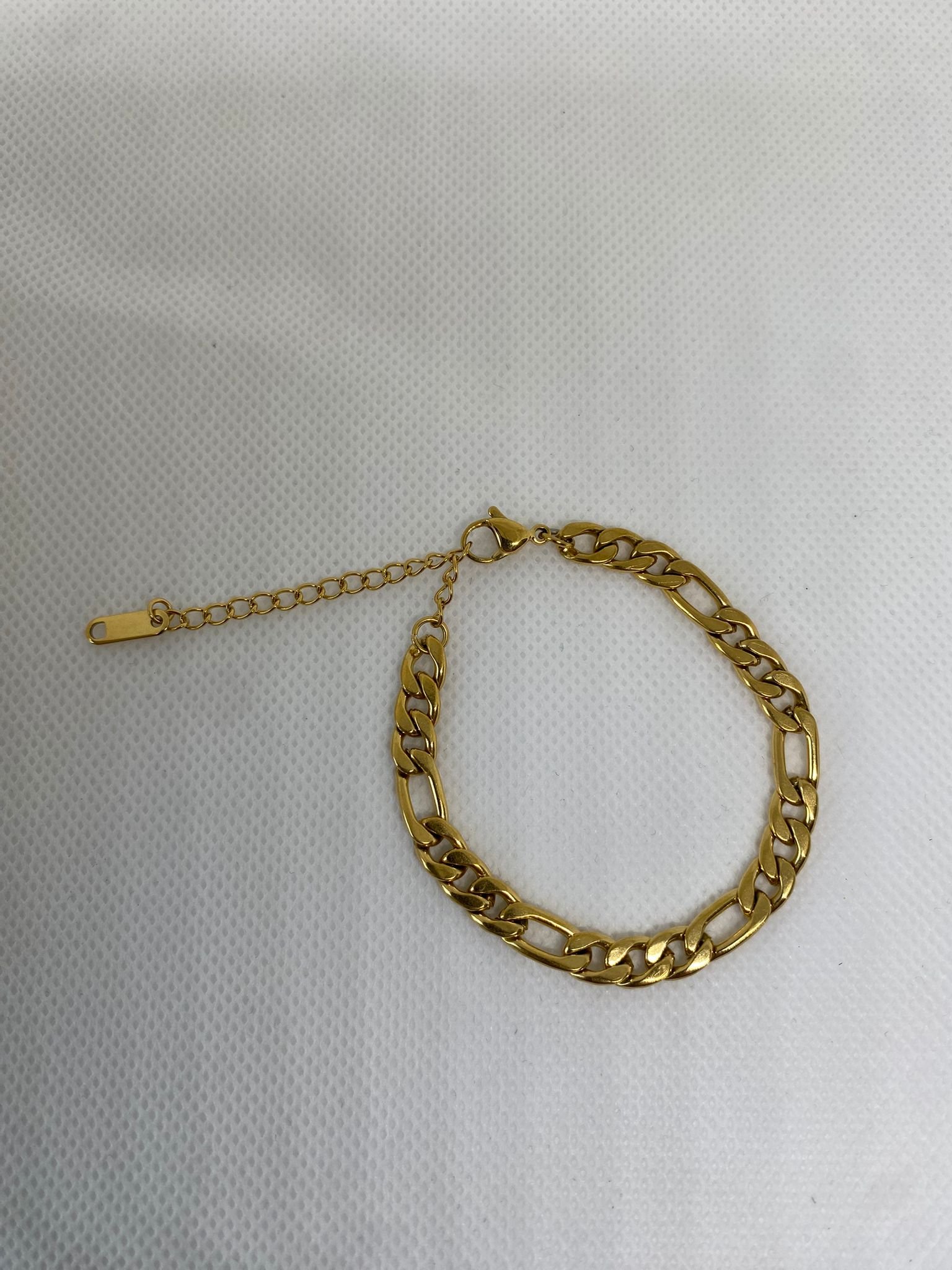 اسوارة ستانلس مطلية بالذهب