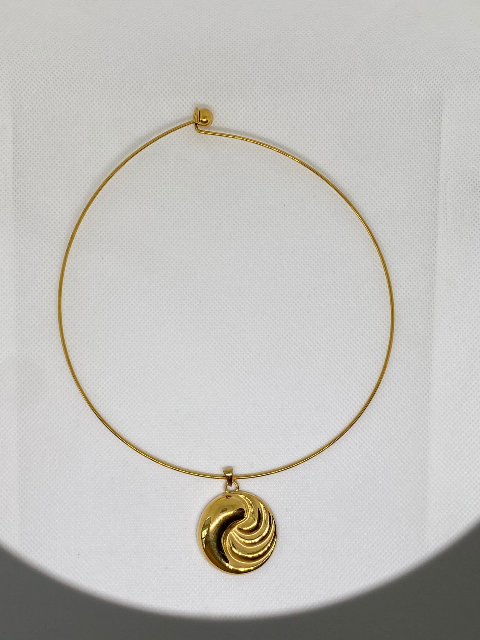 عقد ع قد الرقبة زركون وستانلس مطلي ذهب